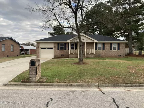 2223 Fieldcrest Rd E, Wilson, NC 27893 photo 1