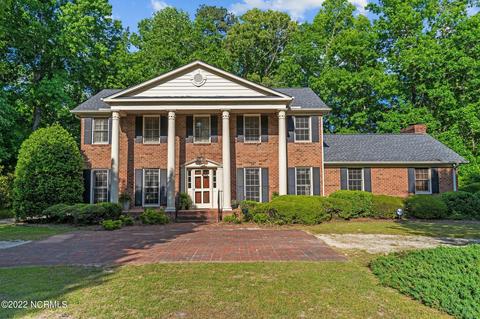 506 Harwood St, Elizabethtown, NC 28337