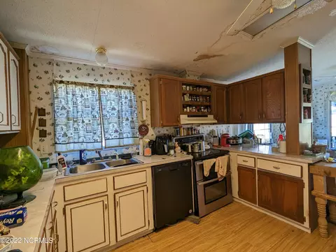 424 Carrow Rd, Chocowinity, NC 27817 photo 3