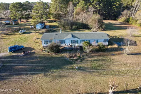 424 Carrow Rd, Chocowinity, NC 27817 photo 1