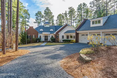 1260 Midland Rd, Southern Pines, NC 28387