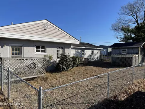 975 Albemarle Beach Rd, Roper, NC 27970 photo 2