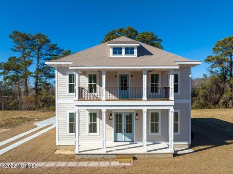 174 S Brightleaf Dr, Minnesott Beach, NC 28510