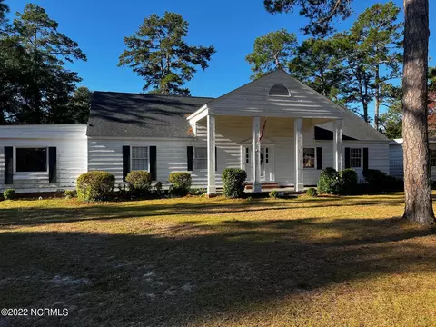 2105 Second Ave, Elizabethtown, NC 28337 photo 1