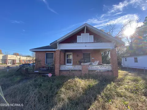 319 E Peyton Ave, Kinston, NC 28501 photo 2