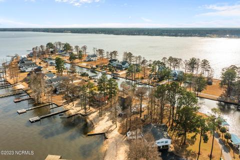 796 E Bayside Dr, Chocowinity, NC 27817 photo 6