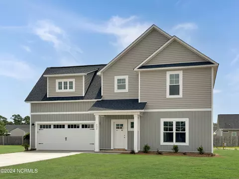 405 Bay Harbor Ct, Hubert, NC 28539
