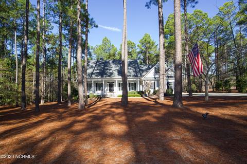 81 Stoneykirk Dr, Pinehurst, NC 28374 photo 1