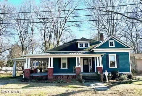 103 E Byrd St, Windsor, NC 27983 photo 1
