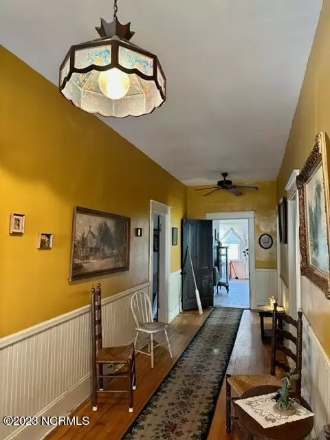 103 E Byrd St, Windsor, NC 27983 photo 3