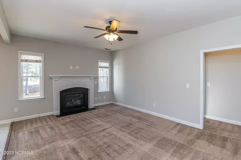 104 Padstone Ct, Dudley, NC 28333 photo 4