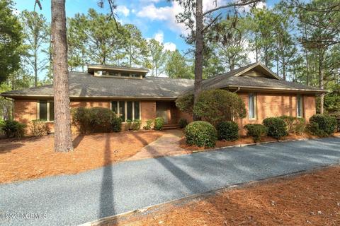 330 Sugar Pine Dr, Pinehurst, NC 28374 photo 1