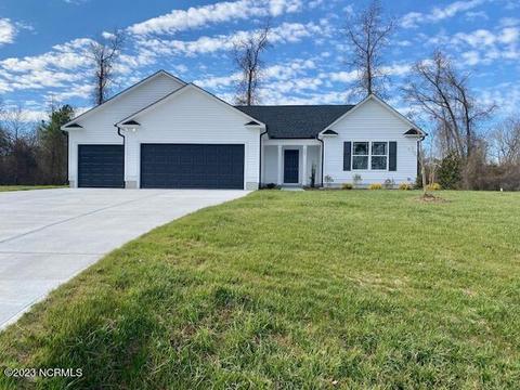 207 Cedar St, Dudley, NC 28333 photo 2