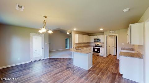 207 Cedar St, Dudley, NC 28333 photo 17