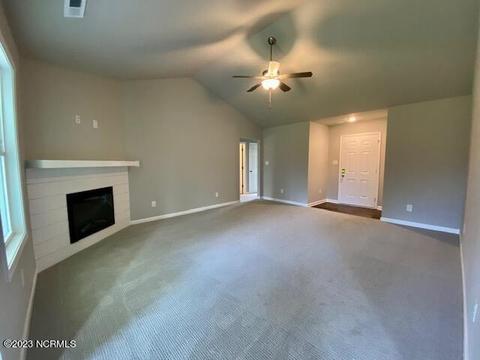 207 Cedar St, Dudley, NC 28333 photo 4