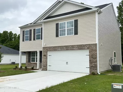 1445 N Wilshire Ct, Kinston, NC 28504