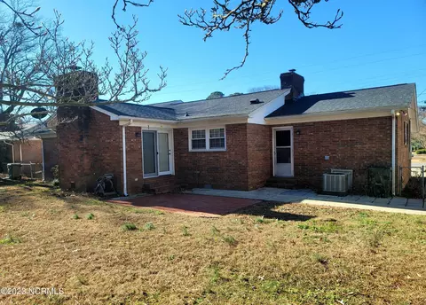 109 Crest Dr, Mount Olive, NC 28365 photo 23