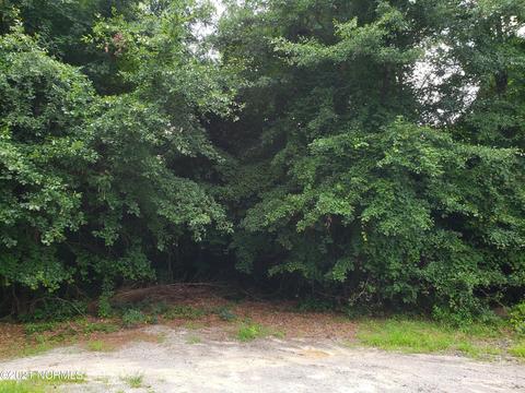 280 Shaw Ave, Southern Pines, NC 28387