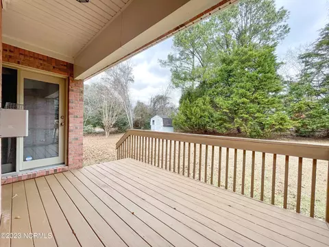 302 Shearwater Dr, Hampstead, NC 28443 photo 6