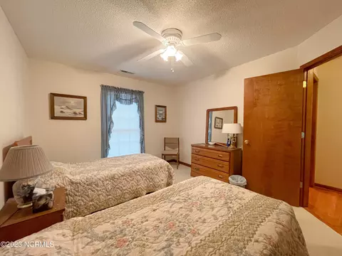 302 Shearwater Dr, Hampstead, NC 28443 photo 18