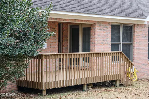 302 Shearwater Dr, Hampstead, NC 28443 photo 5