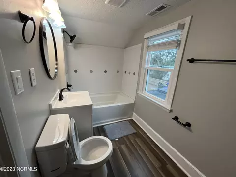 402 Cox Ave, Kinston, NC 28501 photo 16