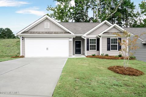 1301 Patti Ln SE, Bolivia, NC 28422