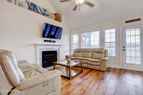110 Castle Bay Dr, Hampstead, NC 28443 photo 13