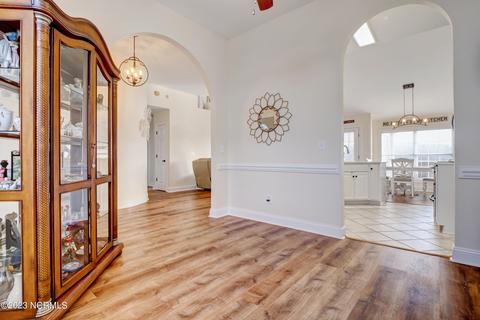110 Castle Bay Dr, Hampstead, NC 28443 photo 5