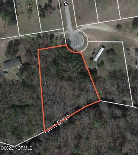 82 Elliott Ct, Pinetops, NC 27864