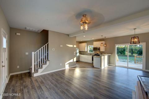 157 Otter Loop, Barco, NC 27917 photo 3