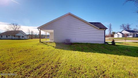 202 Cedar St, Dudley, NC 28333 photo 6