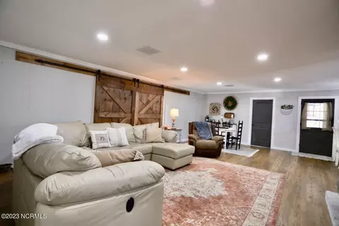 261 Old Plank Rd E, Robbins, NC 27325 photo 6