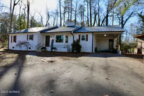 261 Old Plank Rd E, Robbins, NC 27325 photo 2