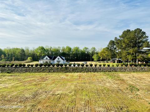 106 Fireside Dr, Benson, NC 27504 photo 5