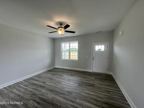 106 Fireside Dr, Benson, NC 27504 photo 8
