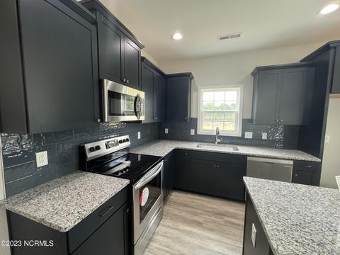 106 Fireside Dr, Benson, NC 27504 photo 9