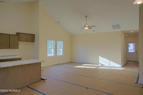 151 Broadleaf Dr, Jacksonville, NC 28546 photo 10