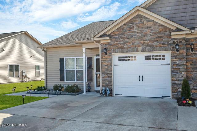 2239 Sweet Bay Dr #A, Greenville, NC 27834