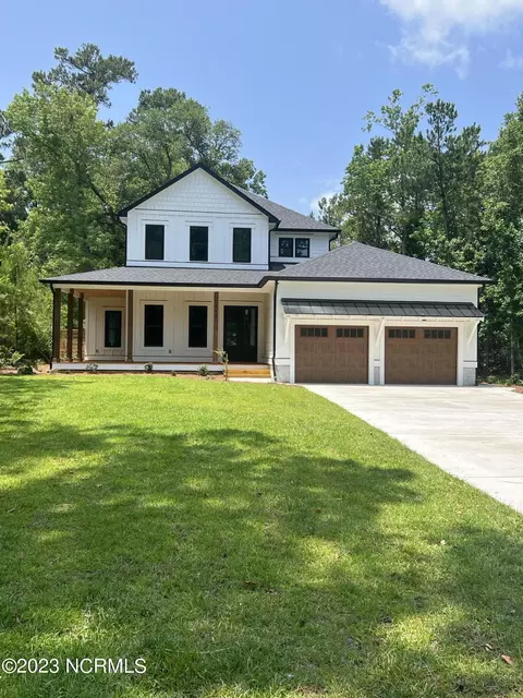 111 W High Bluff Dr, Hampstead, NC 28443 photo 1