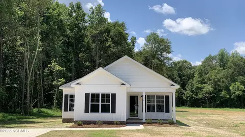 6536 Willing Worker Rd, Lucama, NC 27851
