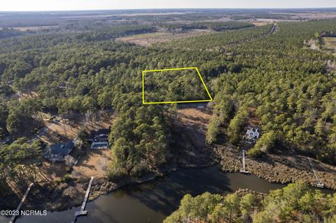 49 Shore Dr E, Oriental, NC 28571 photo 11