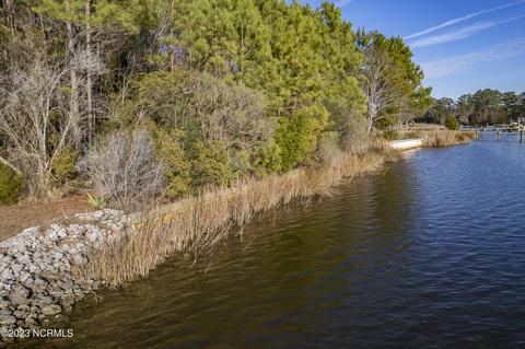 49 Shore Dr E, Oriental, NC 28571 photo 8