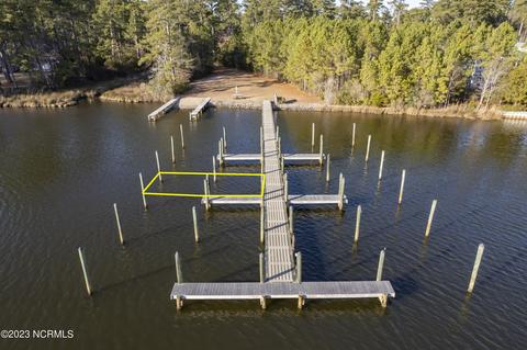 49 Shore Dr E, Oriental, NC 28571 photo 17