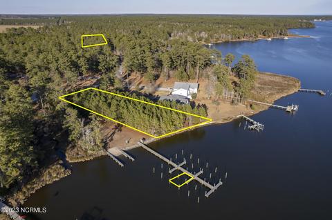 49 Shore Dr E, Oriental, NC 28571 photo 2