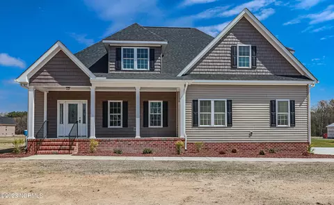 802 Brighton Dr, Goldsboro, NC 27530