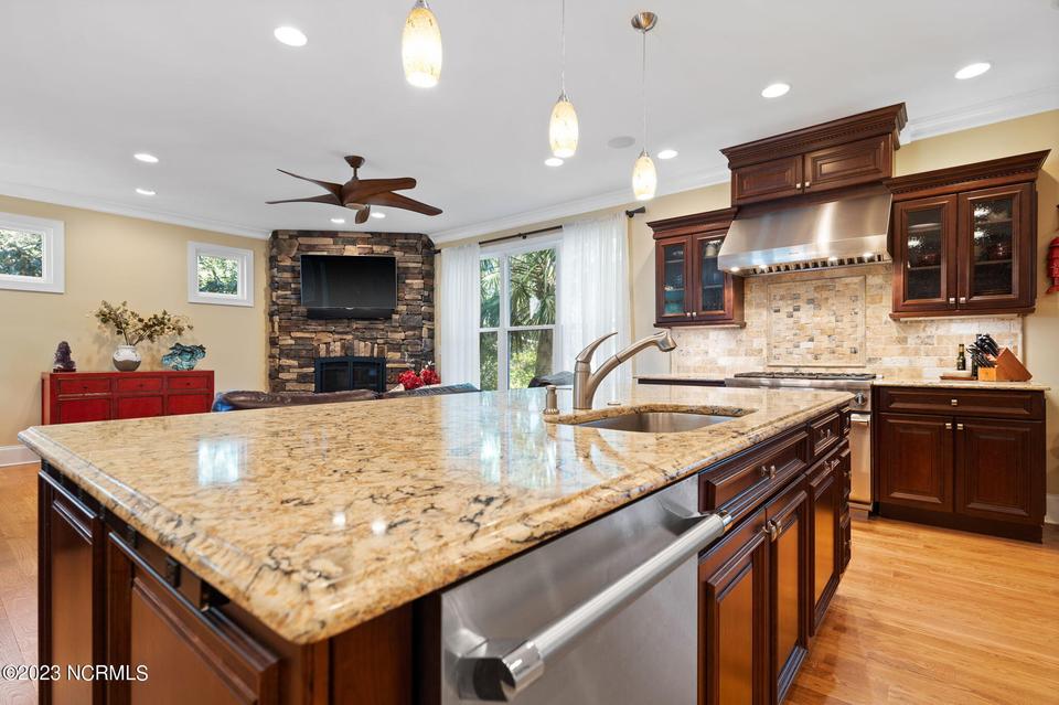  1004 Bussells Turn SE, Southport, NC 28461 photo 18