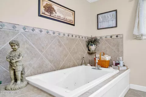 663 Hughes Rd, Hampstead, NC 28443 photo 17