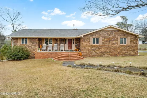 663 Hughes Rd, Hampstead, NC 28443 photo 2