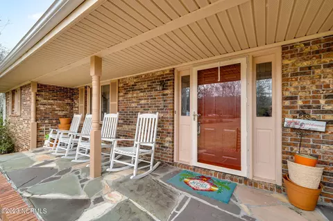 663 Hughes Rd, Hampstead, NC 28443 photo 3